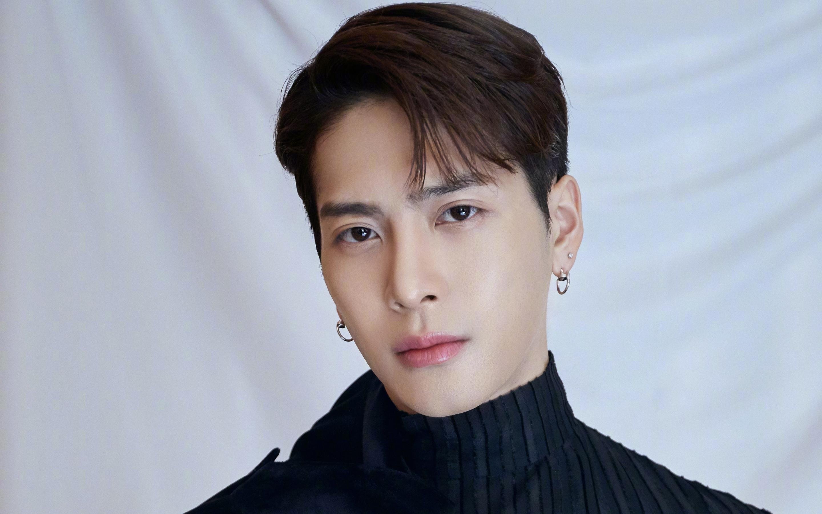 杨瀚森积极配合教练调整打法提升实战表现,杨瀚儒简介