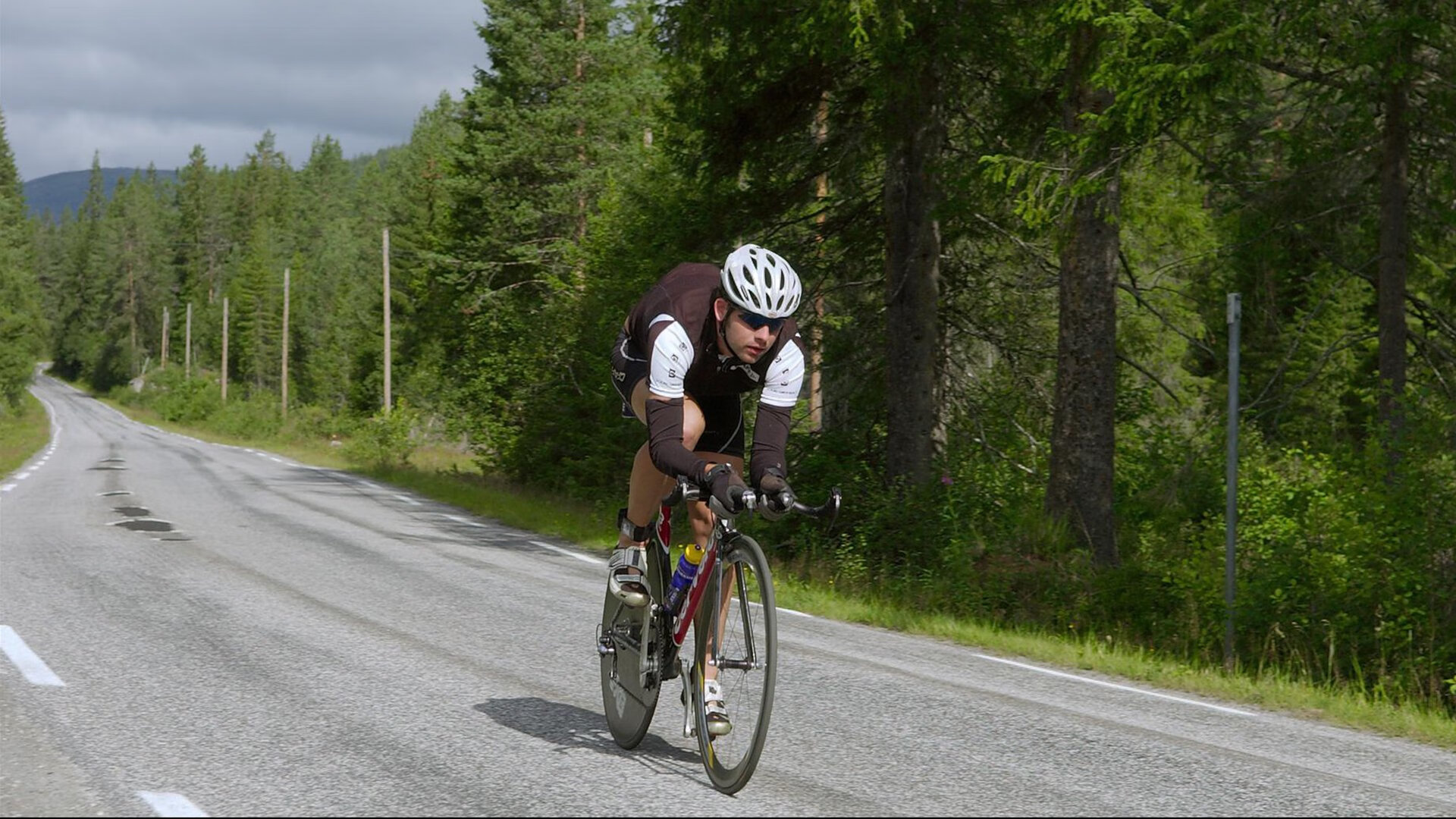 1000元套餐成新生入学“必买品”，家长心声曝光